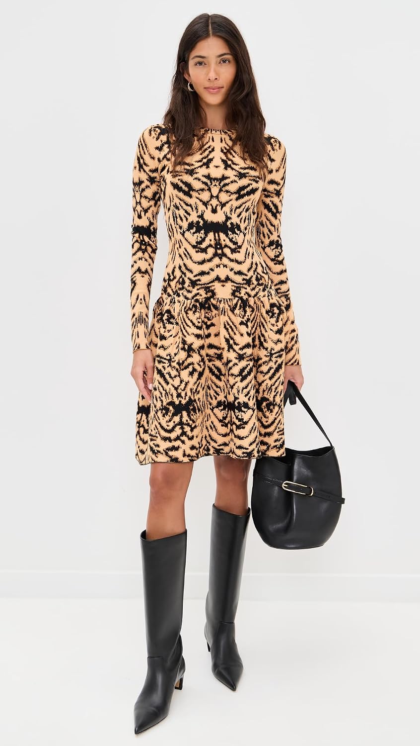 Women's Belted Bucket Bag
